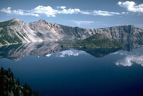 ../../_images/Crater_Lake.jpg
